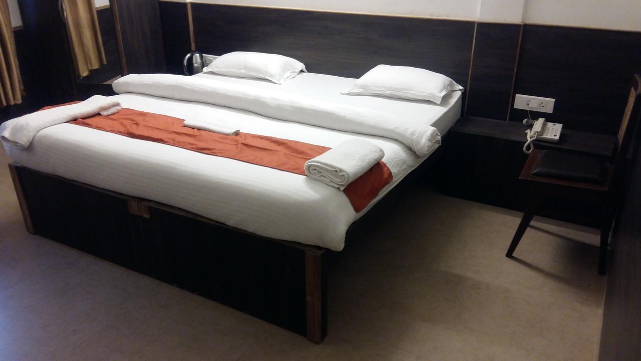 Hotel Indiana Shillong Kültér fotó